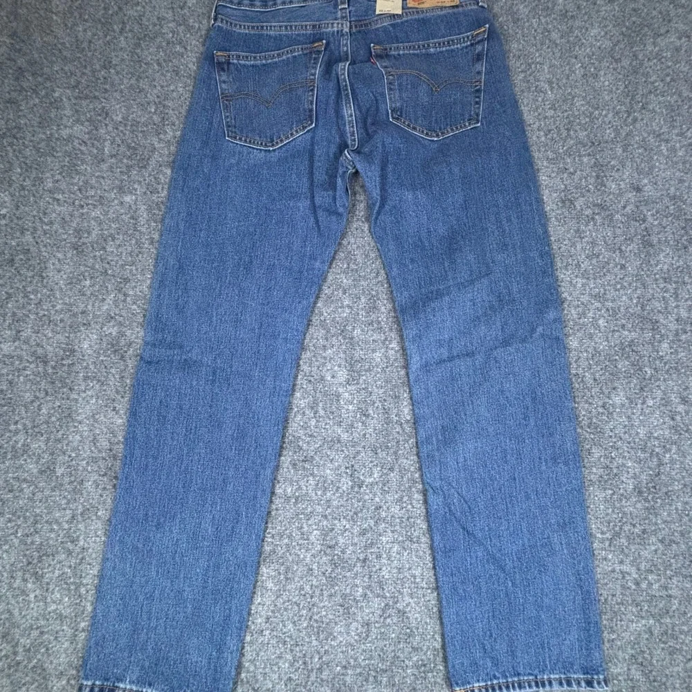 Levi's 505 Regular Fit Straight Leg Jeans Medium Wash Blue Denim 32x32 NWT